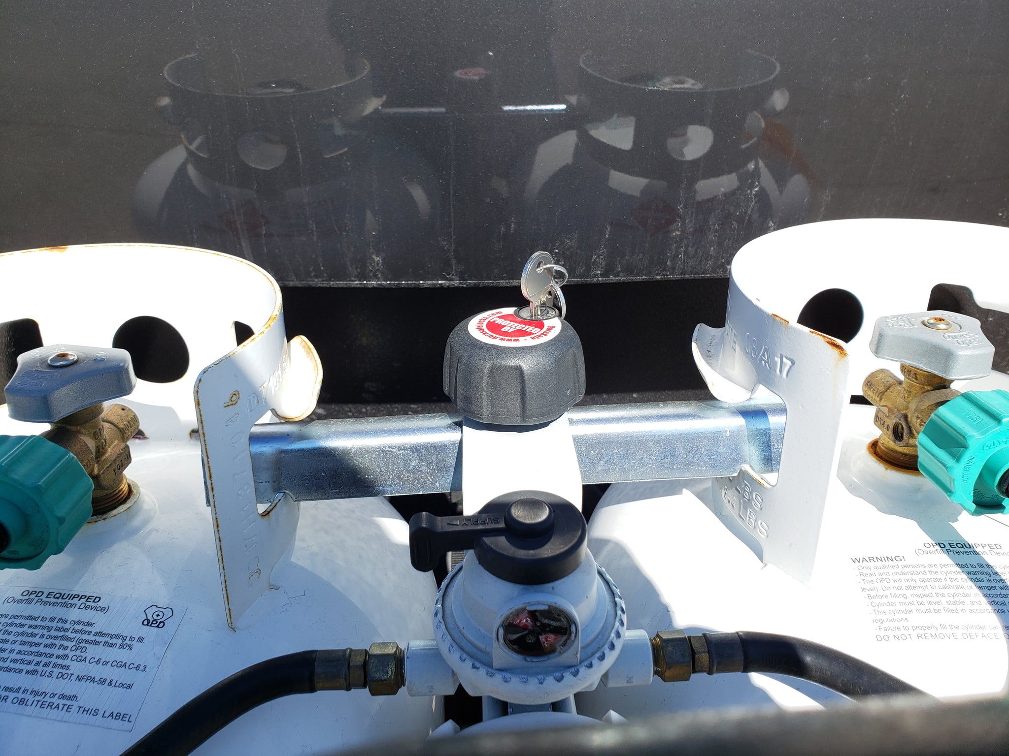 Dual Tank Propane Lock – DuraSafe